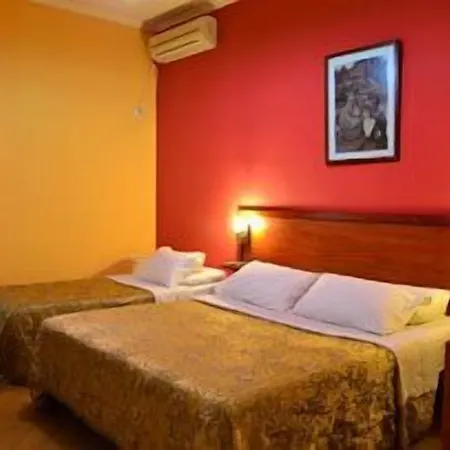 Nobel Hotel Tirana